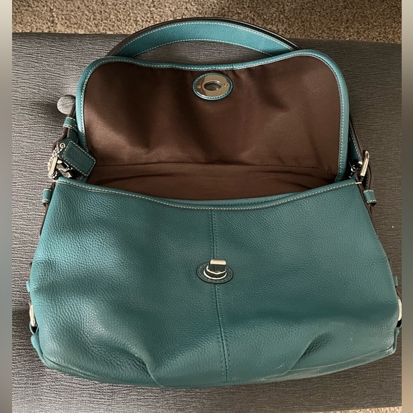 Coach Teal Leather Turn lock Flap Y2K😍😍😍 - Picture 7 of 16